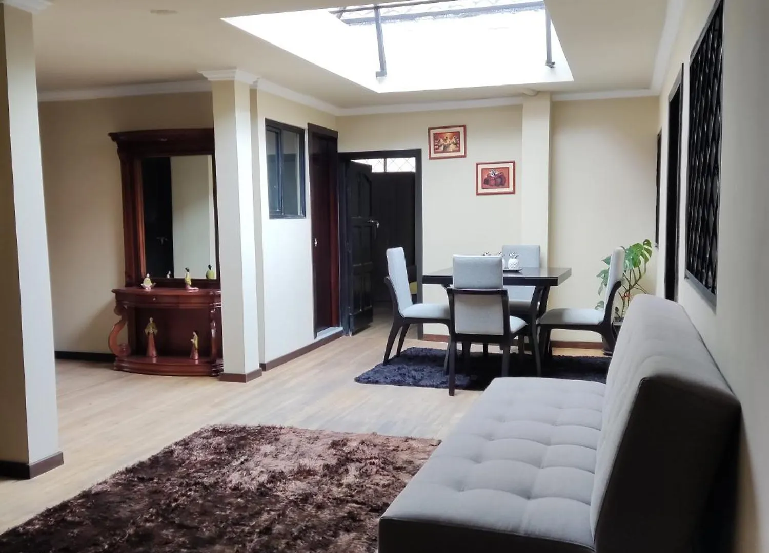 Hotel Melody Cuenca Nocleg ze śniadaniem
